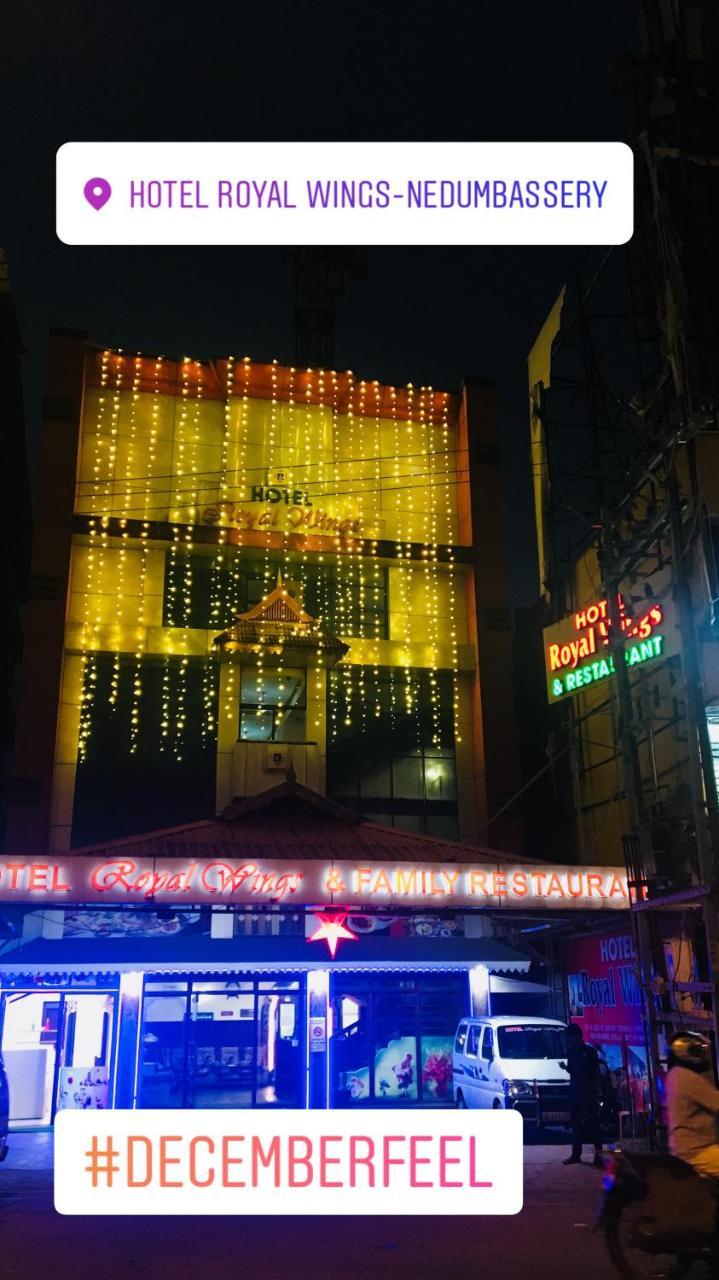 Hotel Royal Wings Nedumbassery Exteriör bild